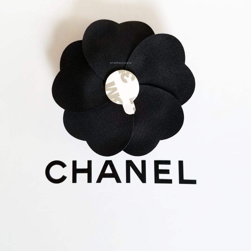 AUTHENTIC RARE CHANEL NAVY BLUE VELVET DIY BROOCH - Picture 6 of 8